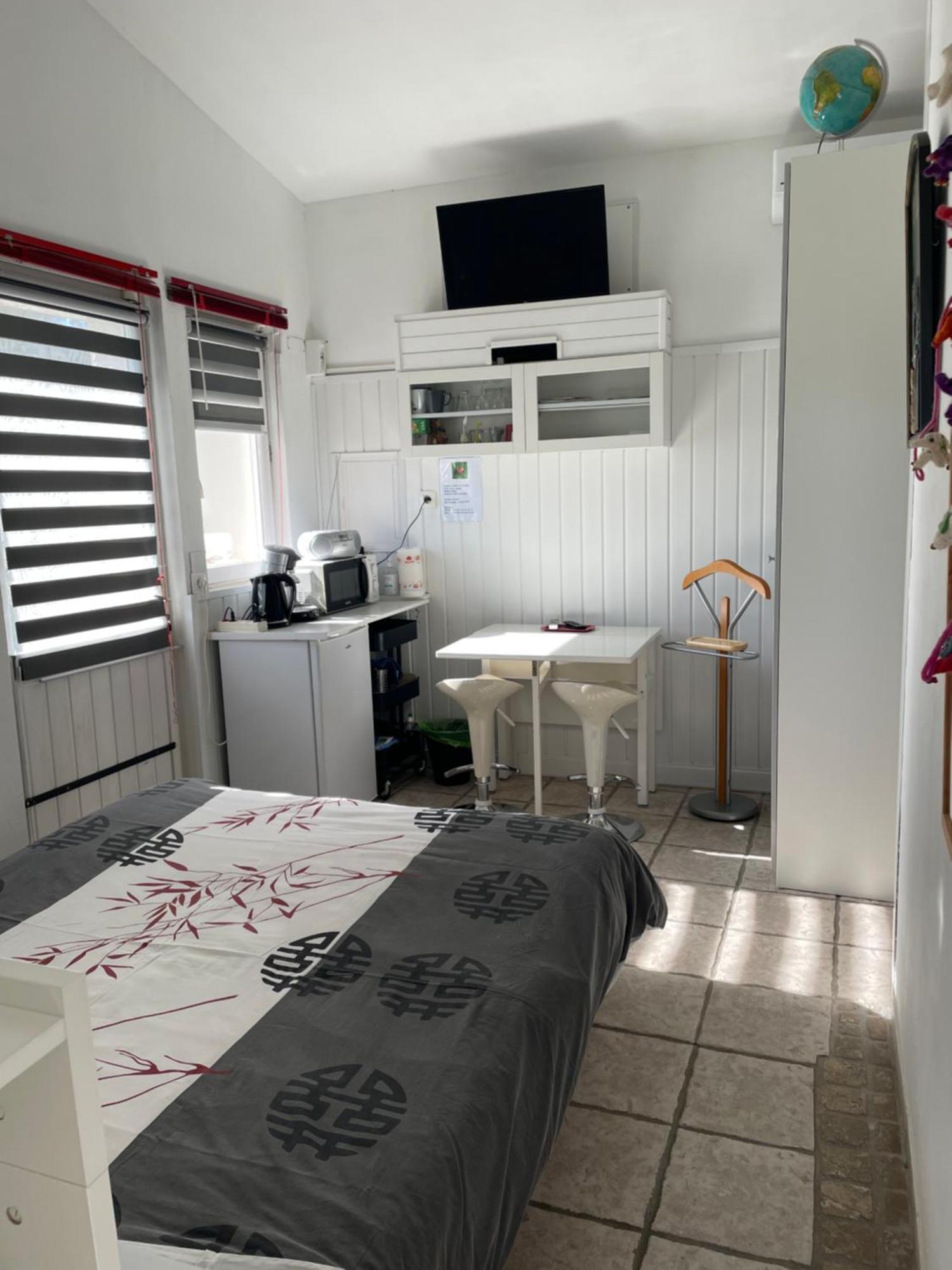 La Coccinelle Bed and Breakfast Νιμ Εξωτερικό φωτογραφία